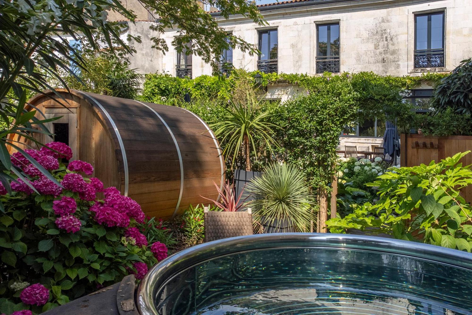 Escale Rochelaise B&B, Spa Bain Nordique Et Sauna Tonneau Ла-Рошель Экстерьер фото